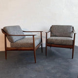 Mid-Century Modern Walnut Lounge Chairs By Knoll Antimott