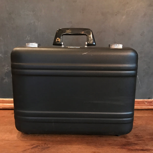 Vintage Black Metal Halliburton Briefcase – cityFoundry